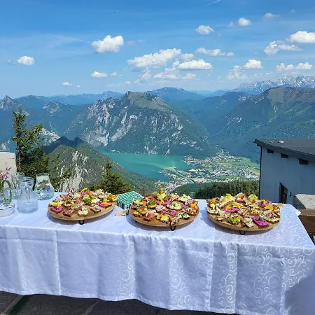 Christophorushuette Am Feuerkogel * 埃本湖