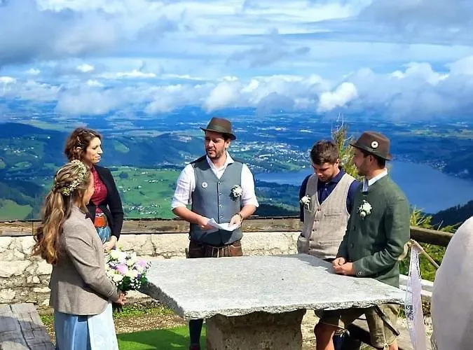 Christophorushuette Am Feuerkogel *